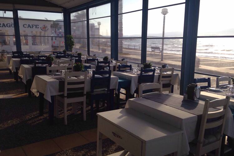 Saloni Sakis Restaurant Altinkum Cesme